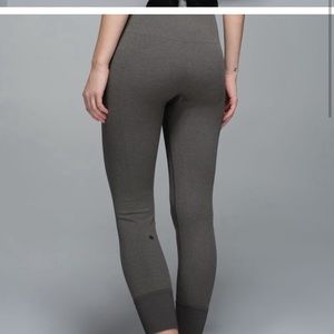 RARE LULULEMON LEGGINGS